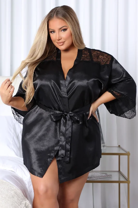 evening-affair-robe-black