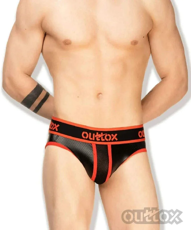 outtox-by-maskulo-brief-wrapped-briefs-leather-look-red-br141-10-13